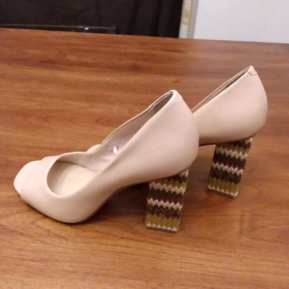 Katy Perry shoes - Picture 3 of 11